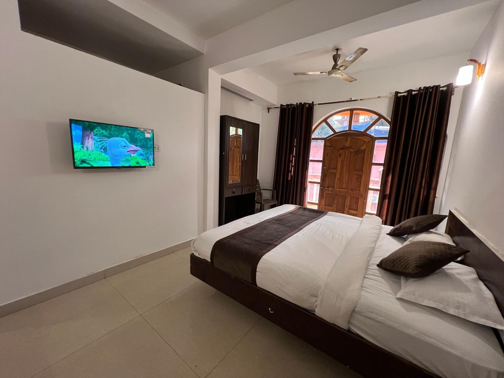 Aura Rooms & Swimming Pool, Calangute Extérieur photo