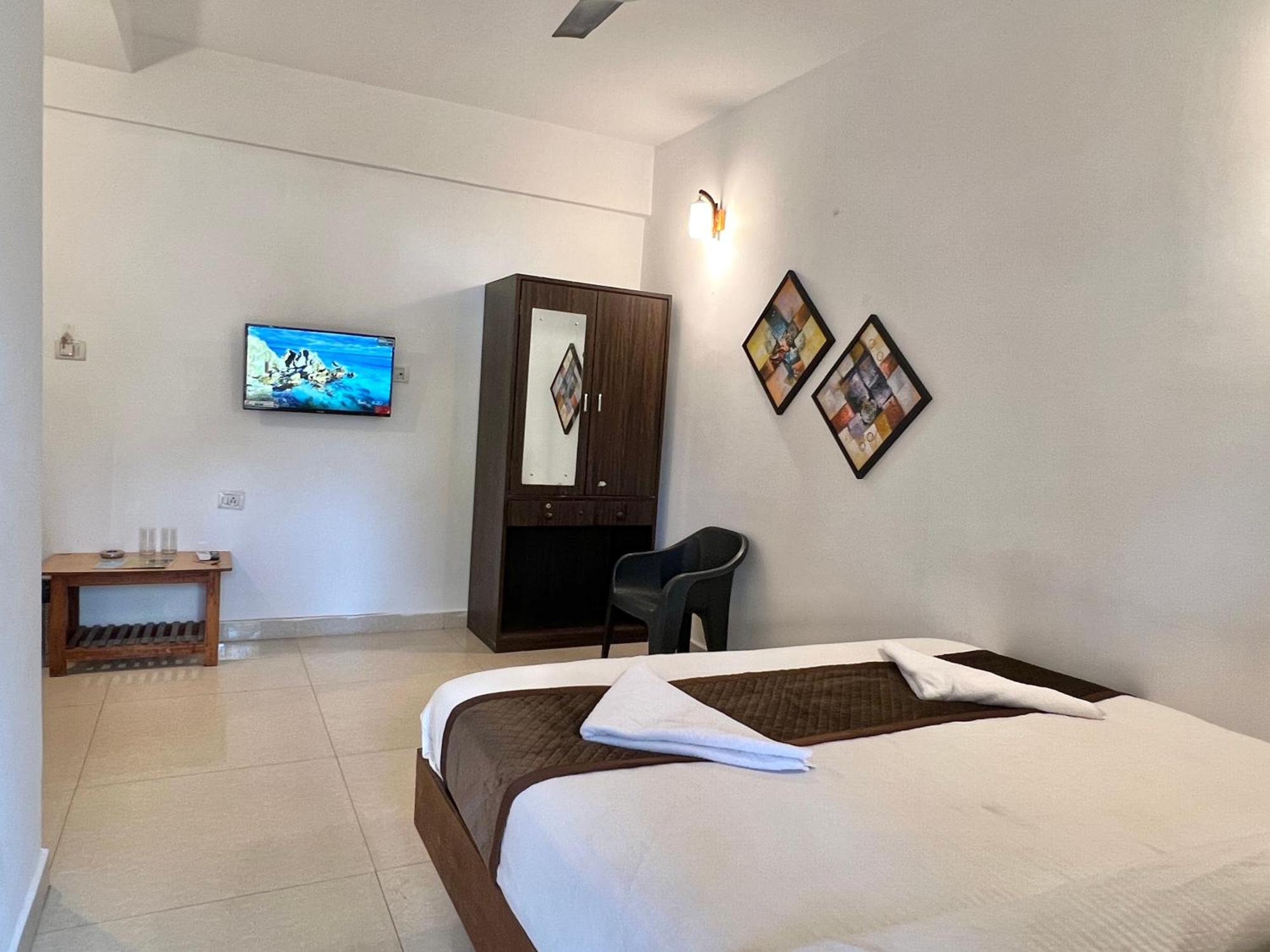 Aura Rooms & Swimming Pool, Calangute Extérieur photo