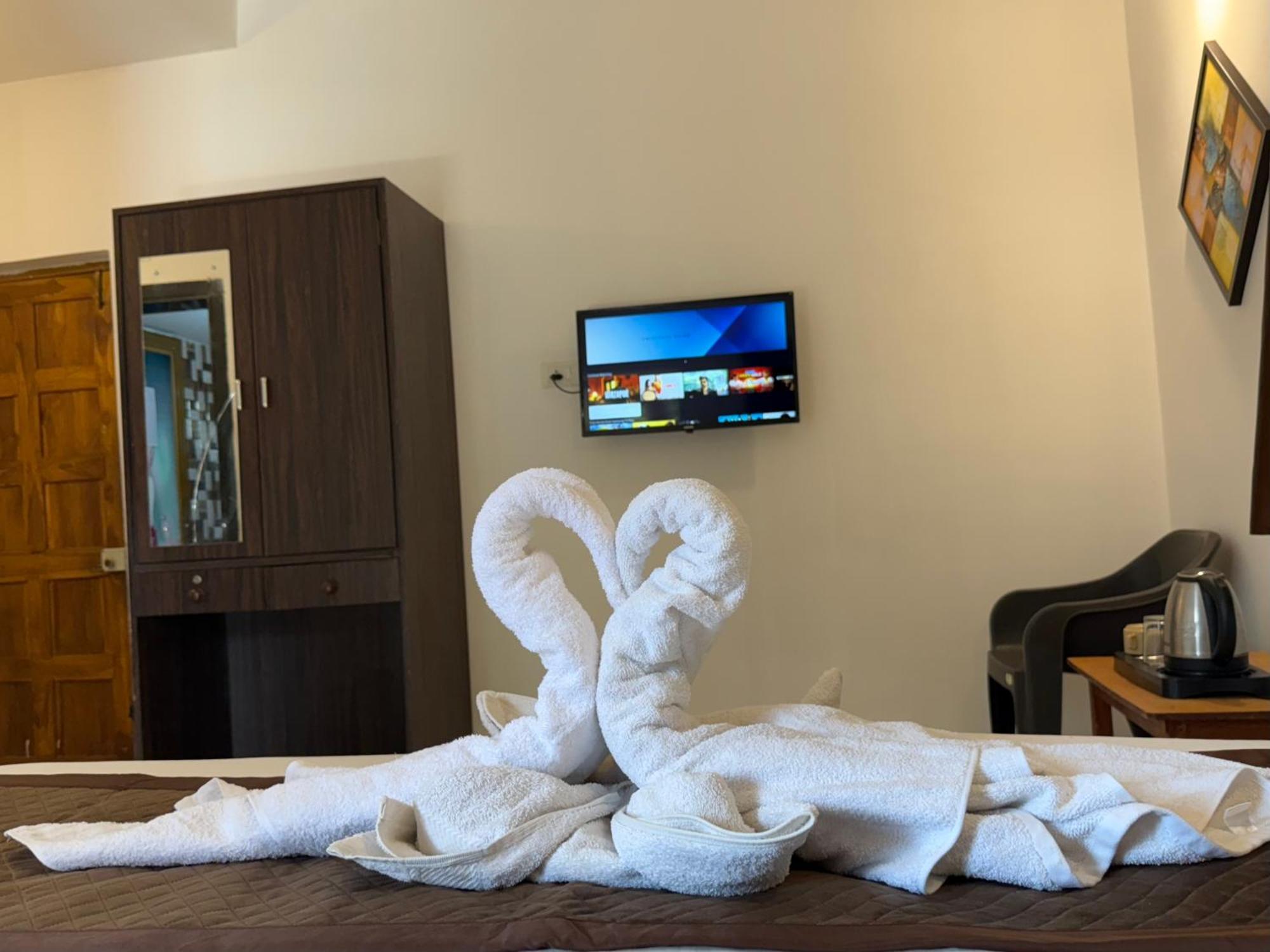 Aura Rooms & Swimming Pool, Calangute Extérieur photo